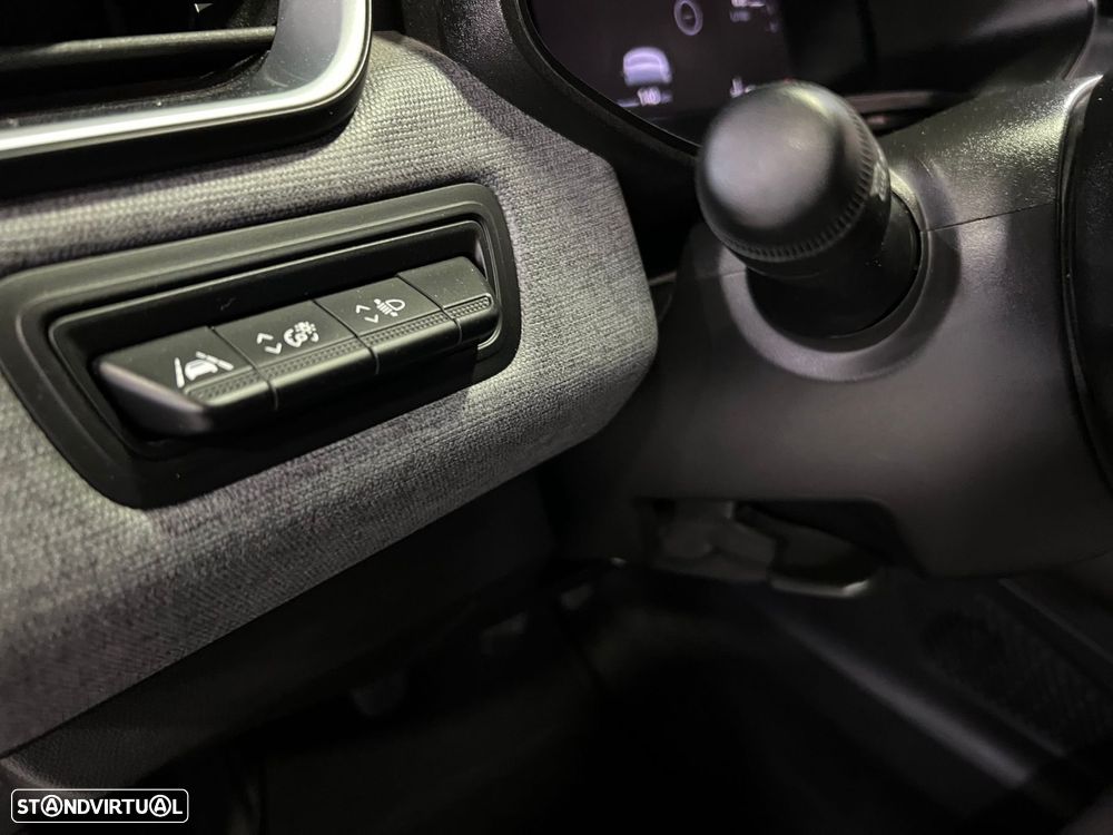 Renault Clio 1.0 TCe Evolution - 25