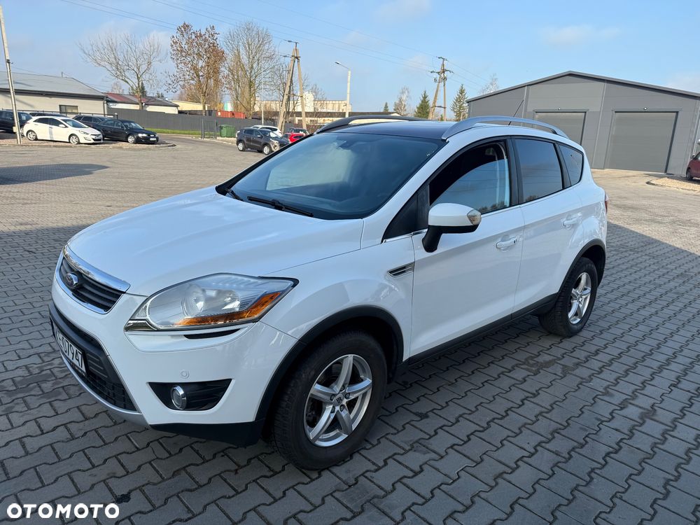 Ford Kuga 2.0 TDCi 2x4 Titanium - 11