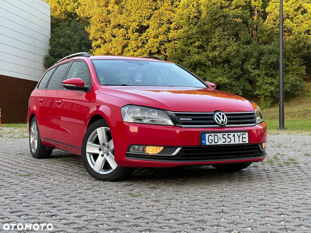 Volkswagen Passat 2012 photo 2