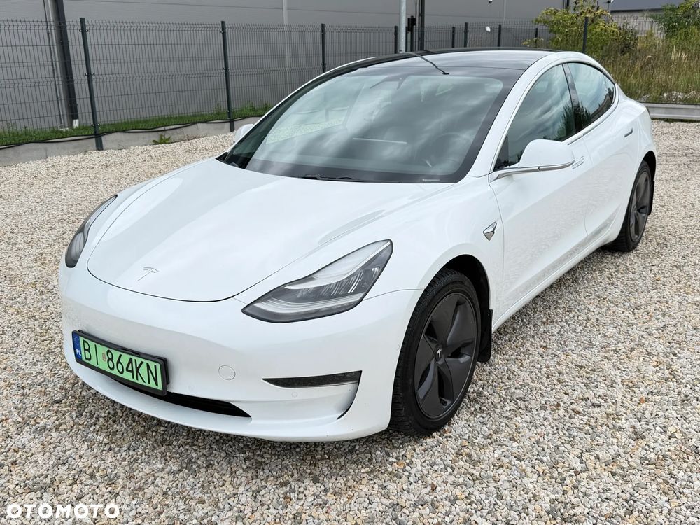 Tesla Model 3 - 2