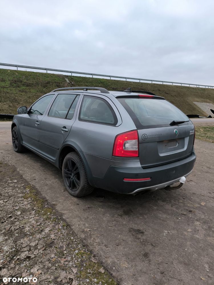 Skoda Octavia 2.0 TDI DPF 4x4 Scout - 3