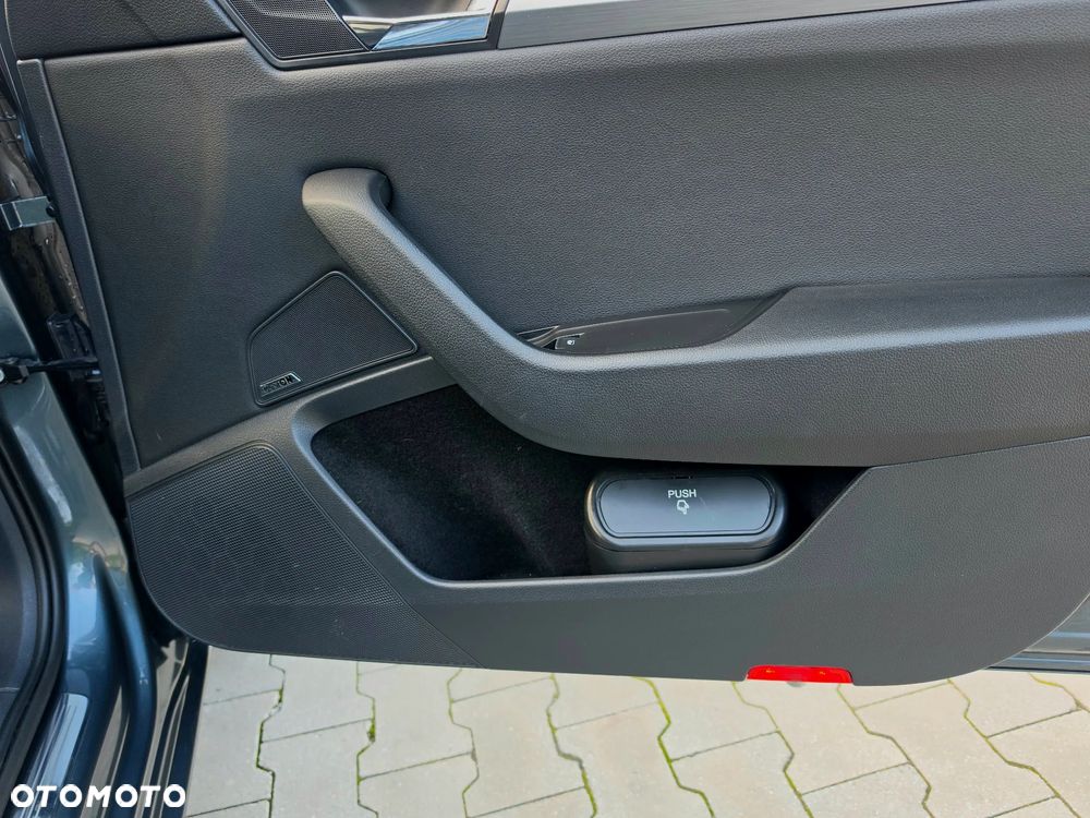 Skoda Superb 2.0 TDI Style DSG - 11