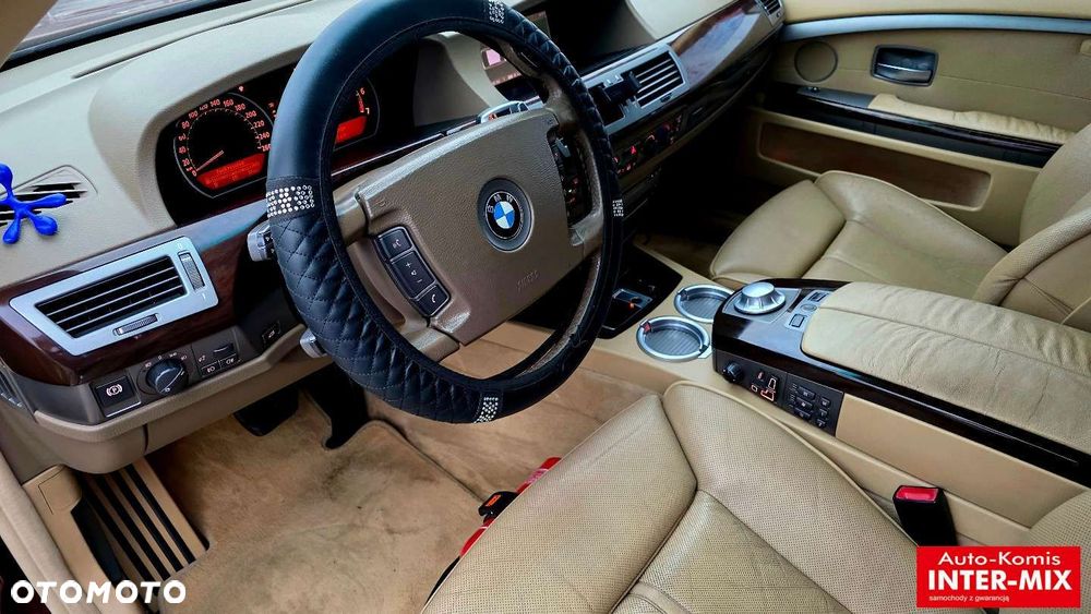 BMW Seria 7 - 26