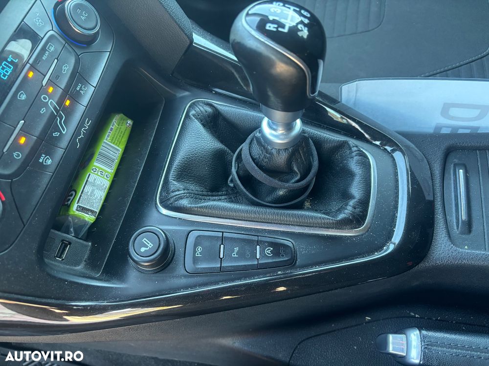 Ford Focus 1.5 TDCi DPF Start-Stopp-System Titanium - 25
