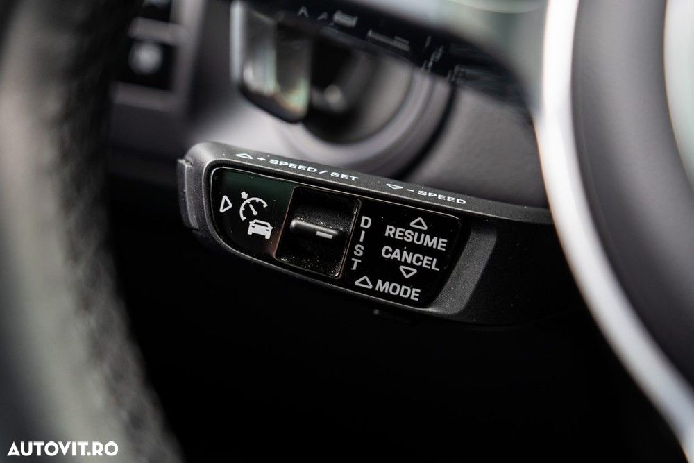 Porsche Cayenne - 25