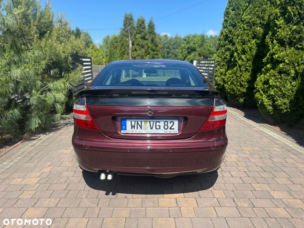 Mercedes-Benz Klasa C 220 CDI DPF Sport Edition - 10