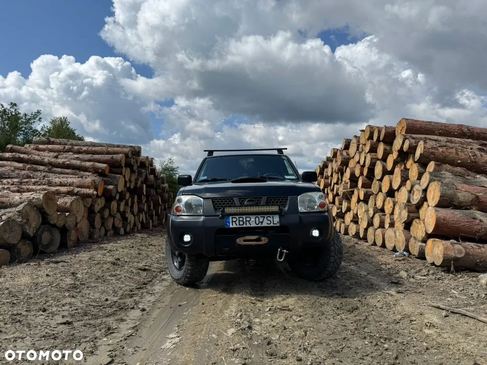 Nissan Pickup - 19