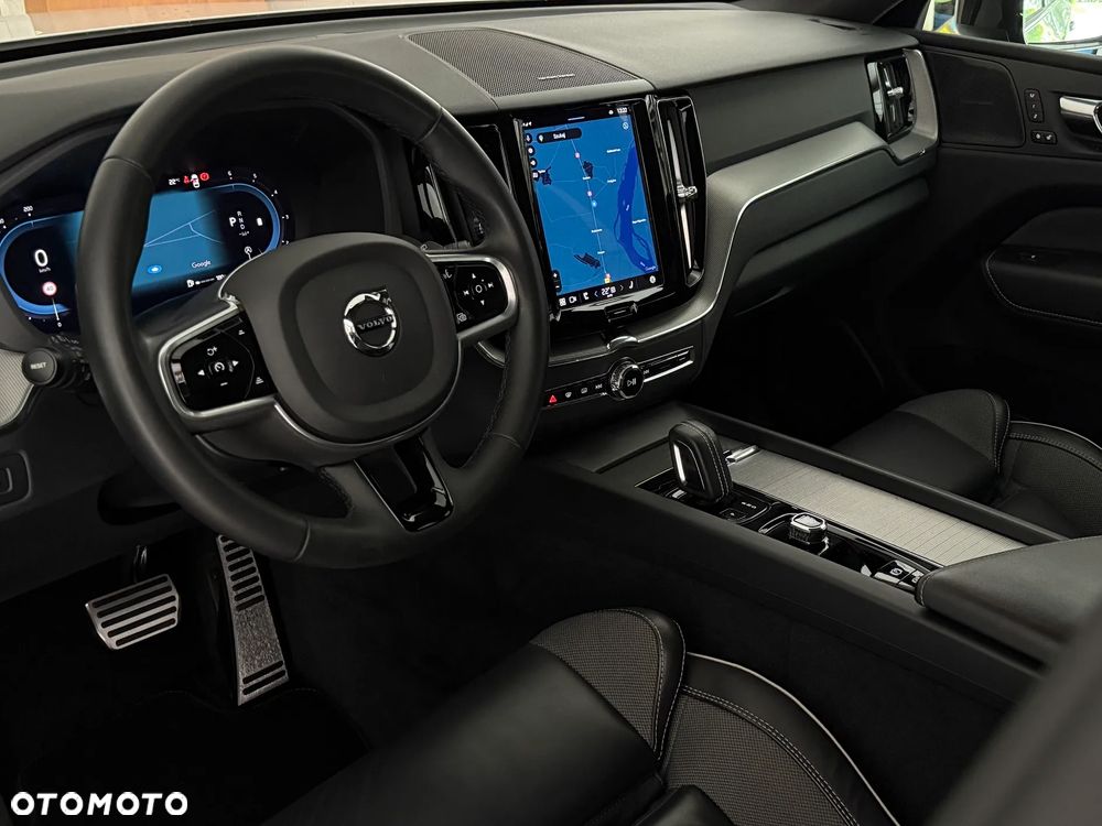 Volvo XC 60 B4 D Plus Dark - 8