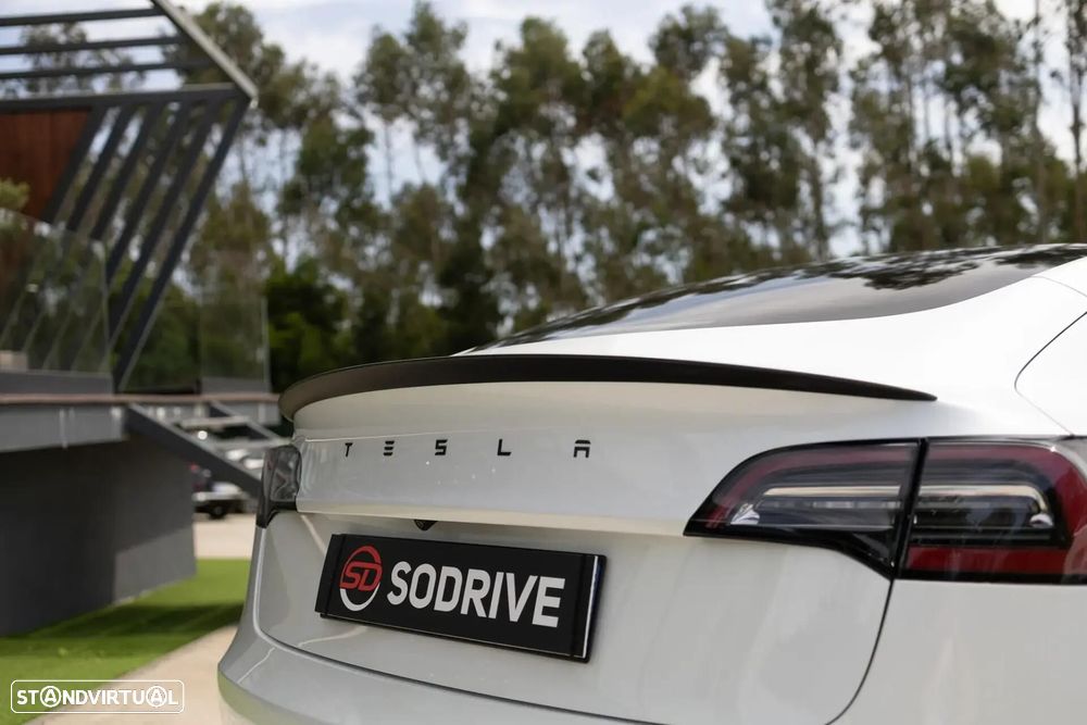 Tesla Model 3 - 22