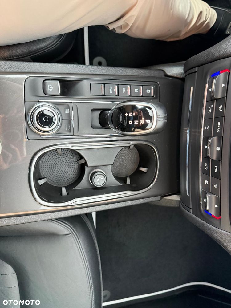 Maserati Ghibli GranSport - 19