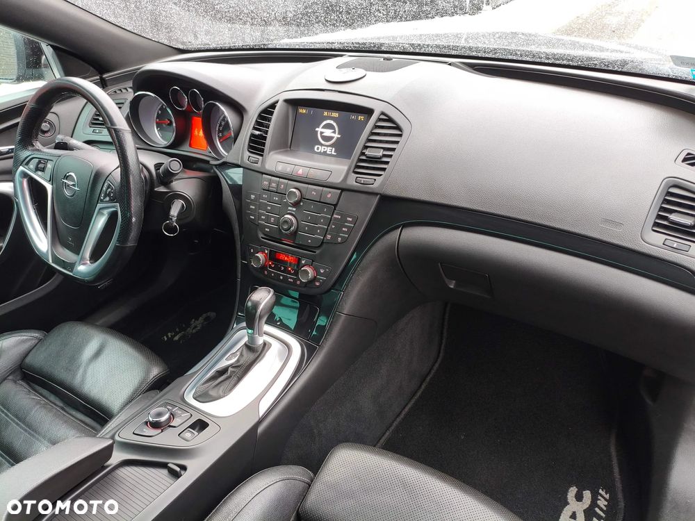 Opel Insignia 2.0 T Cosmo 4x4 - 13