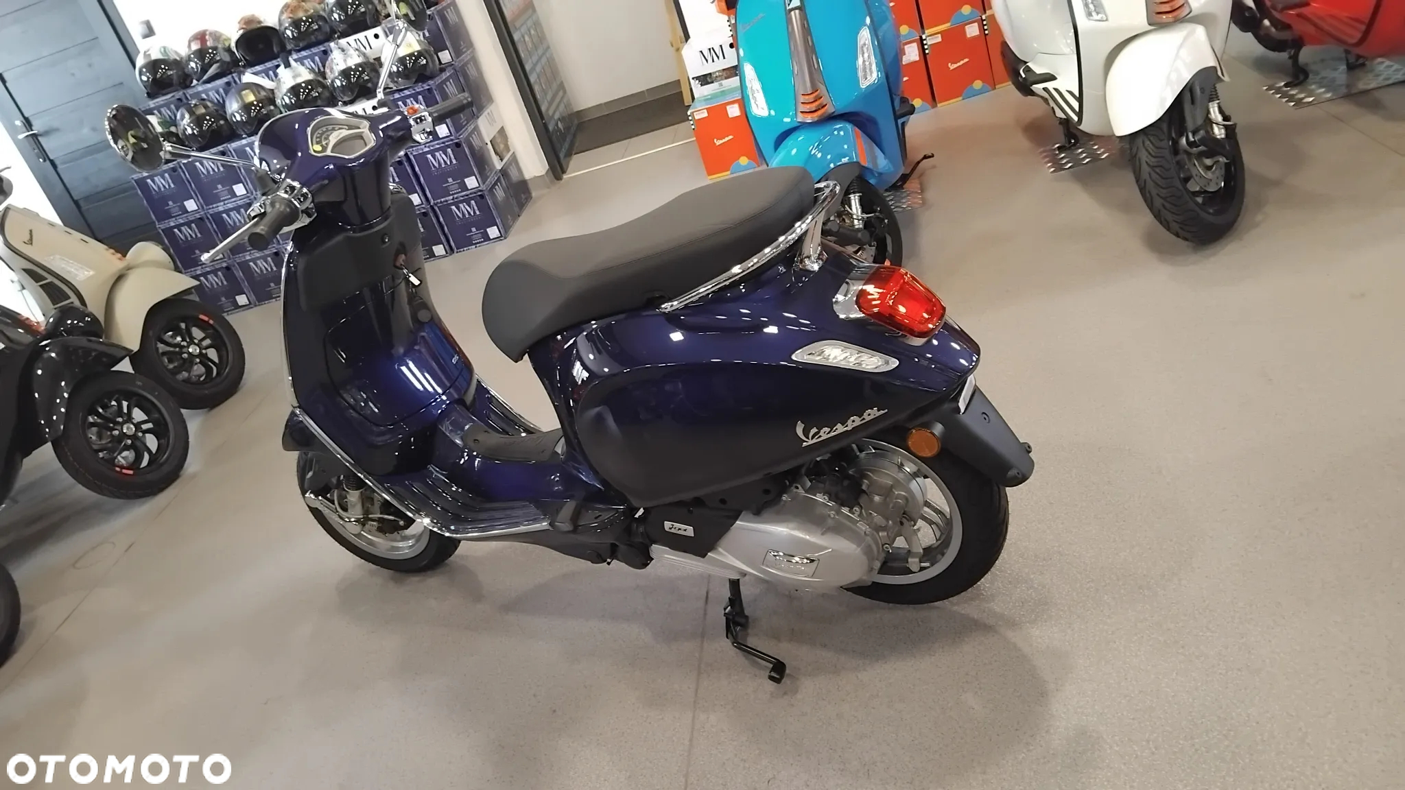 Vespa Primavera - 4