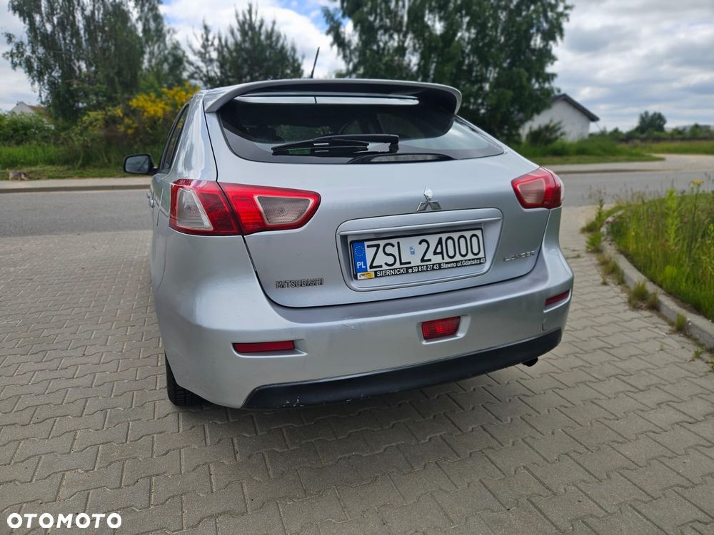 Mitsubishi Lancer - 4