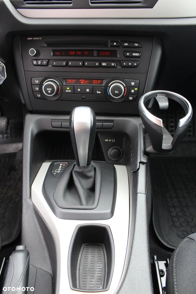 BMW X1 sDrive18i - 21
