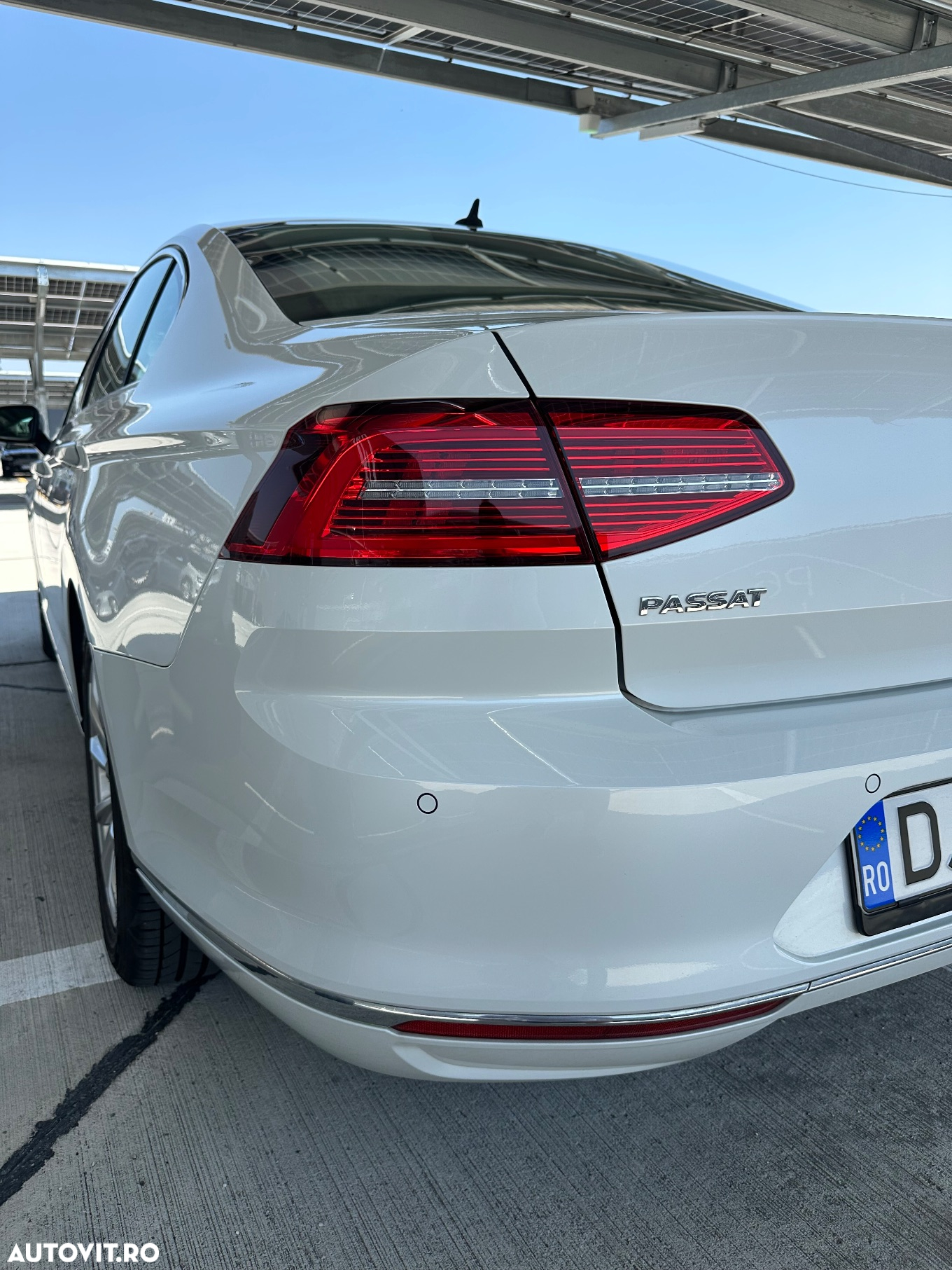 Volkswagen Passat - 5