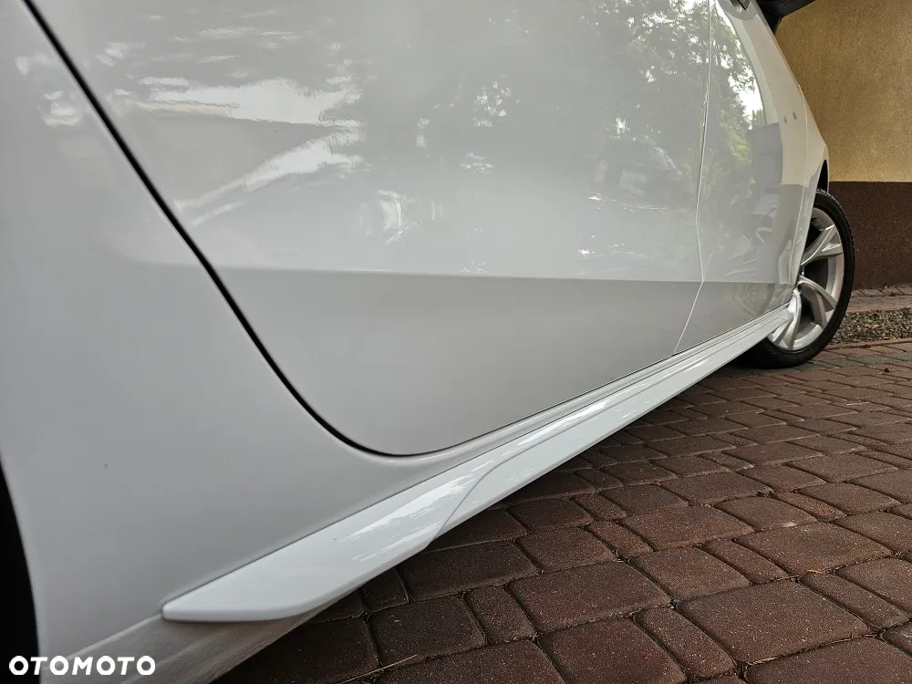 Audi A4 Avant 40 TDI quattro S tronic advanced - 14