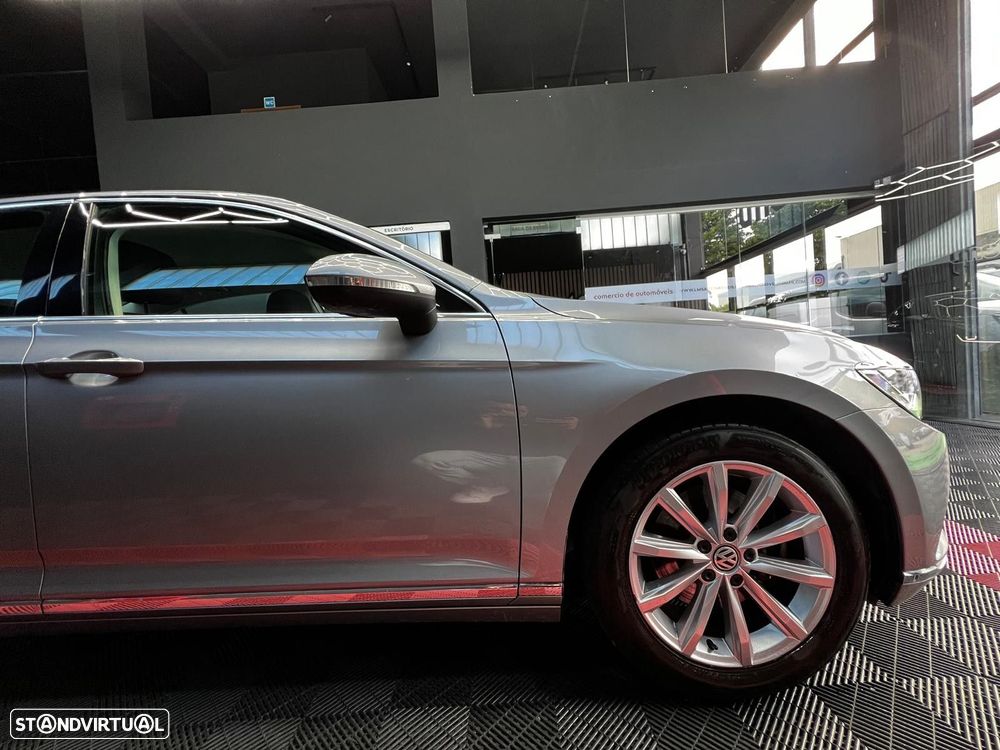 VW Passat 2.0 TDI Highline DSG - 12