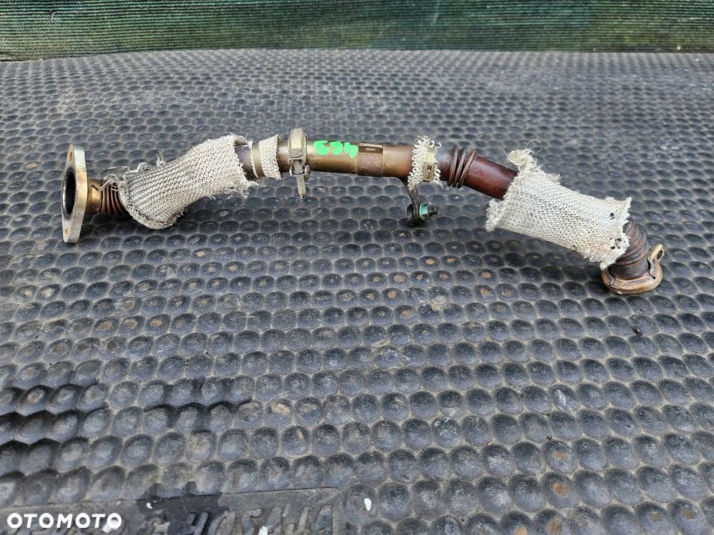 Rurka 06D131637B Przewod Rura EGR Katalizator 2.0 FSI AWA Audi A4 B6 - 7