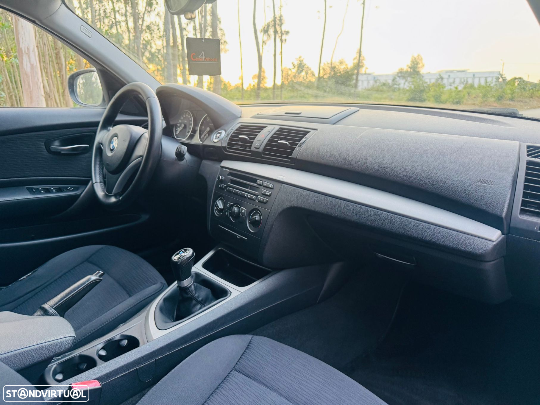 BMW 118 d Line Sport - 25