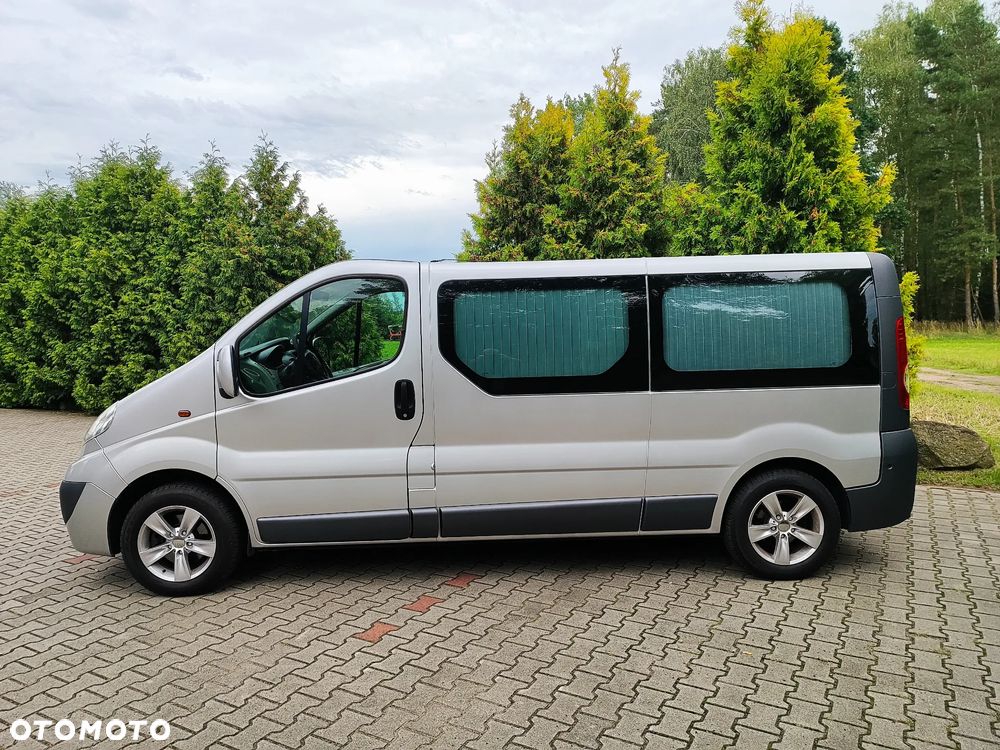 Opel Vivaro - 8