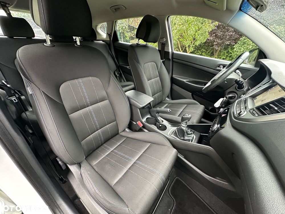 Hyundai Tucson 1.6 GDI BlueDrive Comfort 2WD - 20