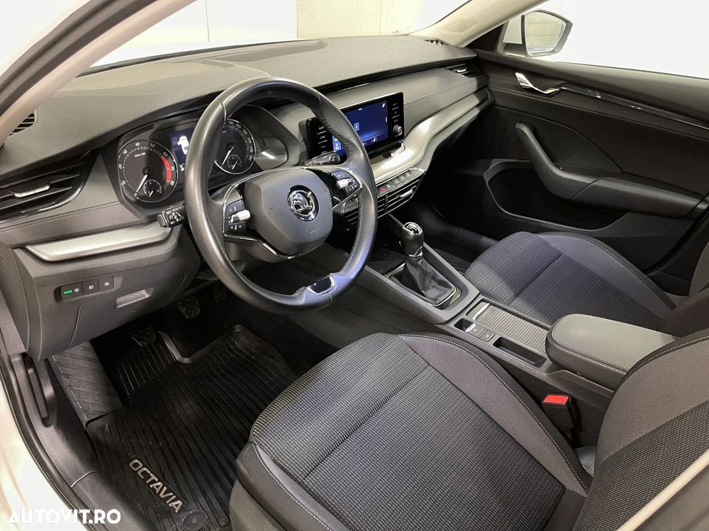 Skoda Octavia 1.5 TSI Ambition - 5