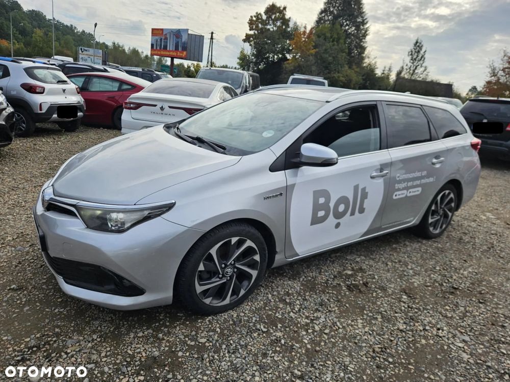 Toyota Auris - 1
