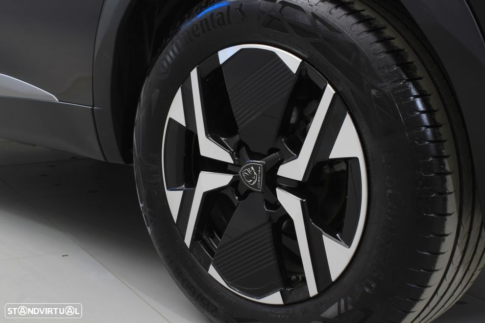 Peugeot 2008 1.2 PureTech Allure EAT8 - 25