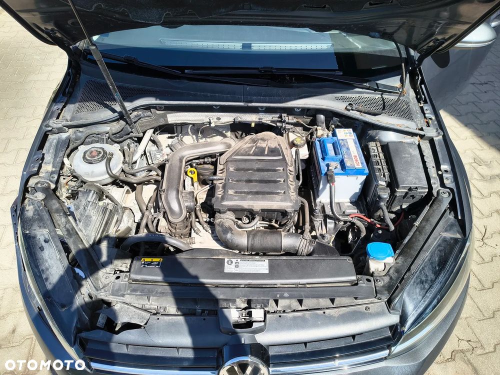 Volkswagen Golf - 13