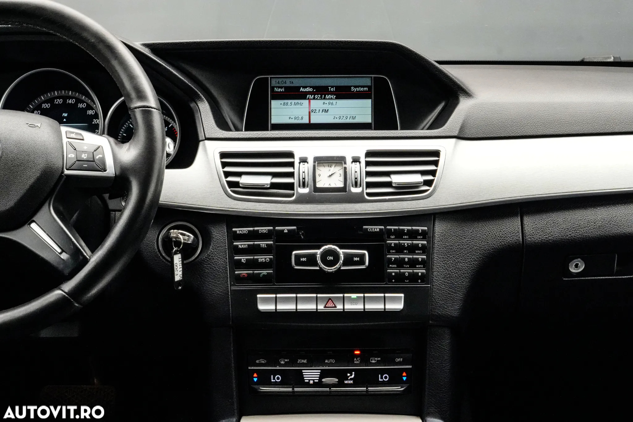 Mercedes-Benz E - 16