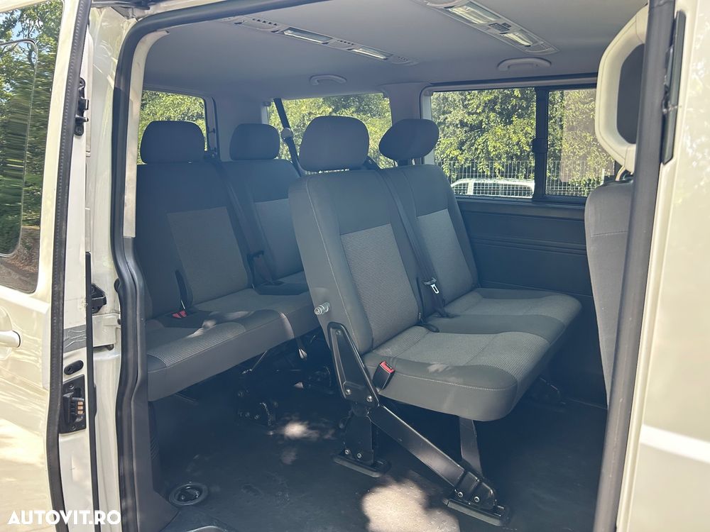 Volkswagen Caravelle - 7
