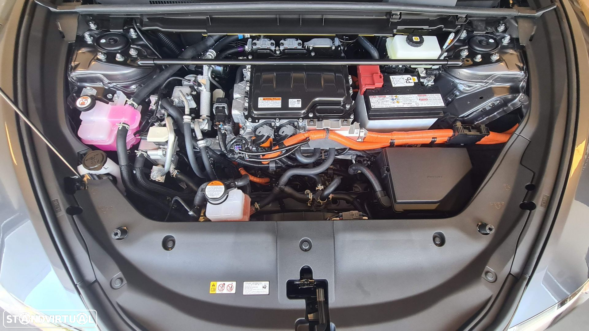 Lexus RZ 450e Executive Plus - 22