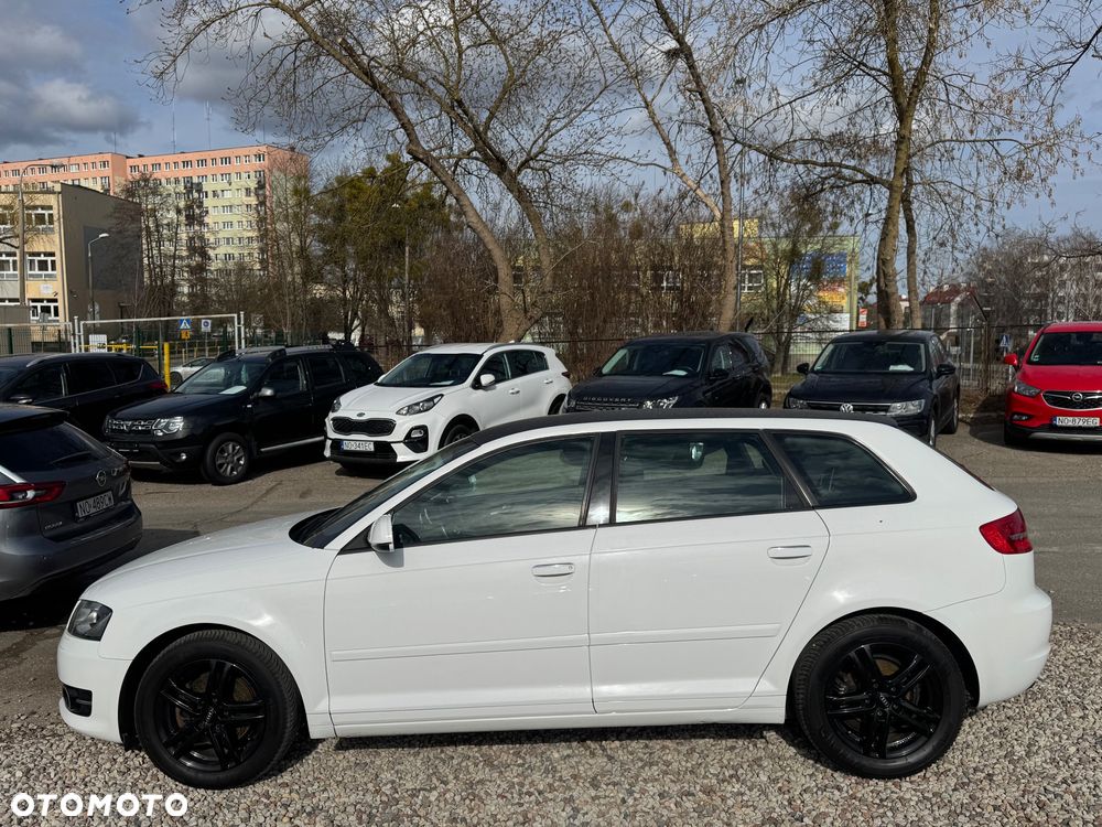 Audi A3 Sportback 1.4 TFSI S tronic Ambiente - 5