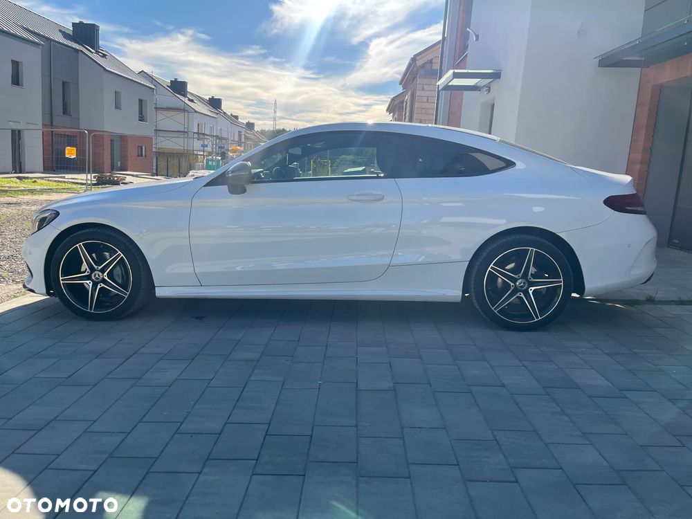 Mercedes-Benz Klasa C 200 Coupe AMG Line - 3