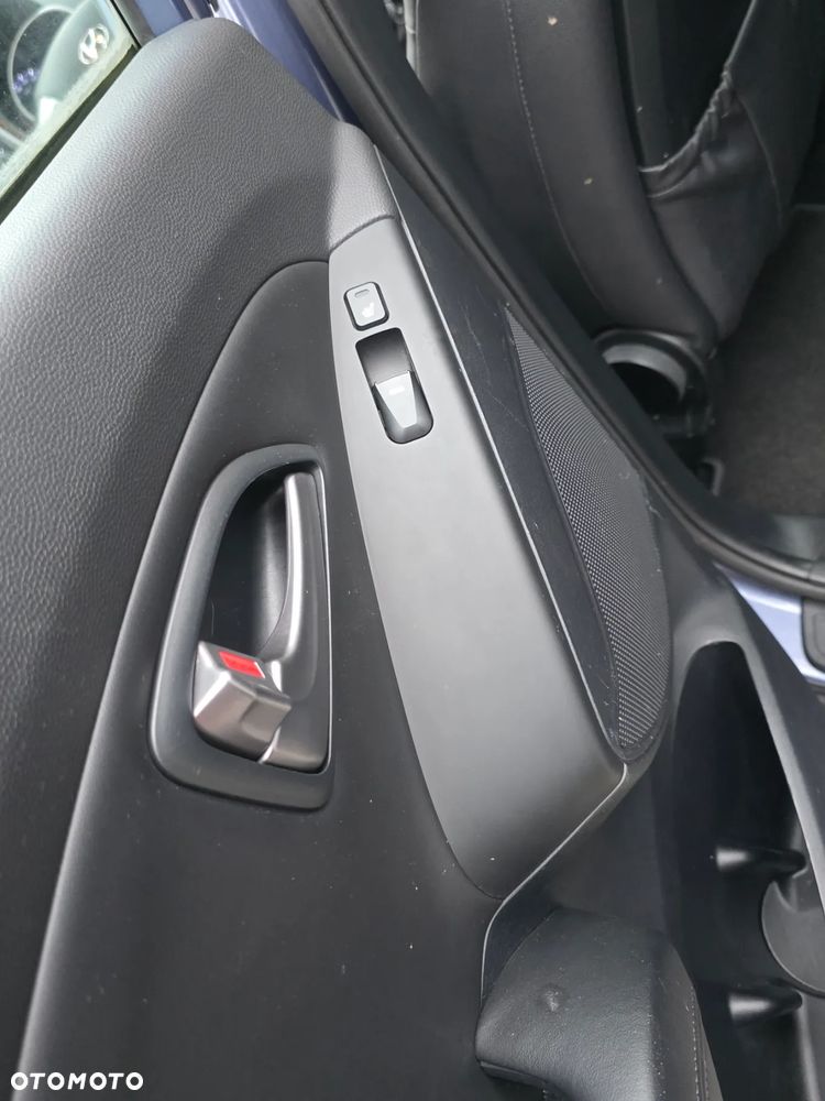 Hyundai ix35 1.7 CRDi 2WD blue Finale - 8