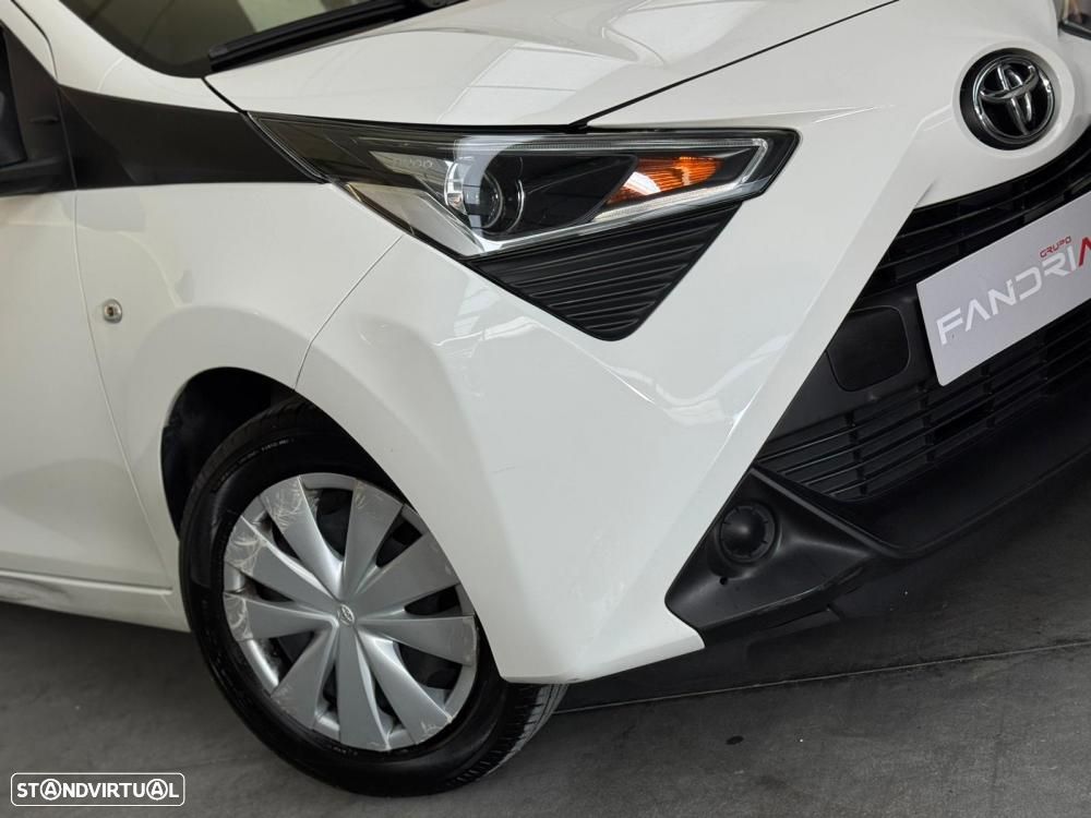 Toyota Aygo x-business - 4
