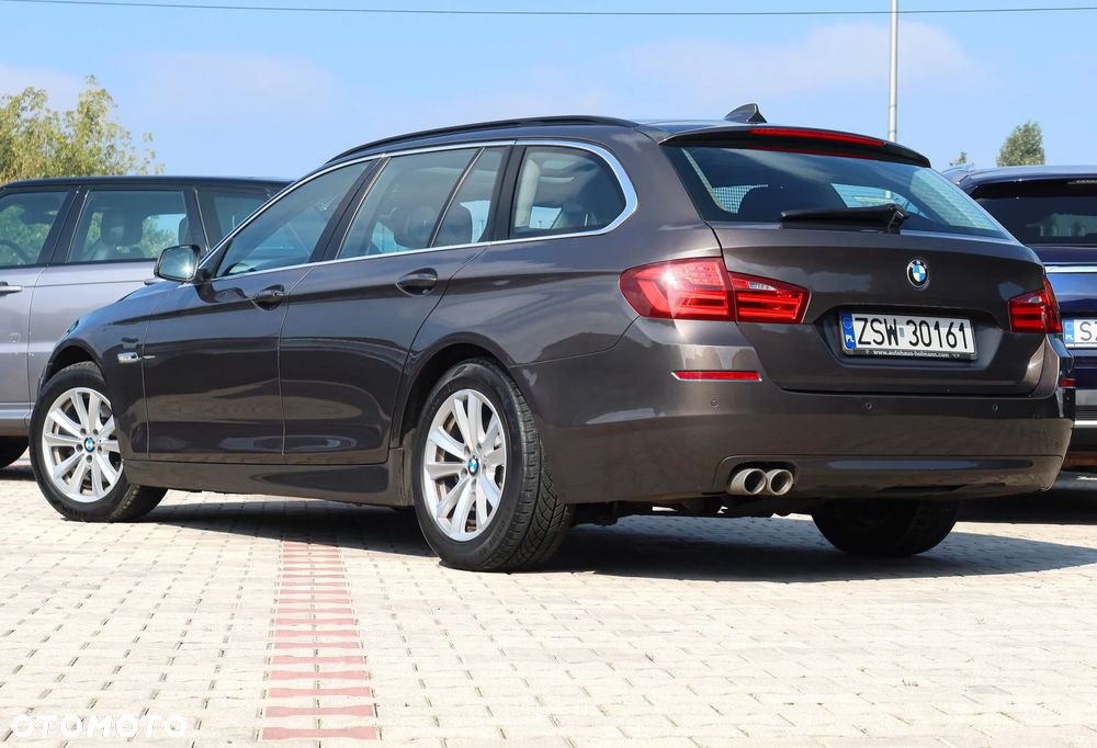 BMW Seria 5 520d Touring - 8