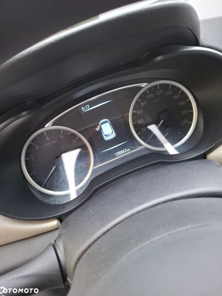 Nissan Micra 1.0 Visia Plus - 12