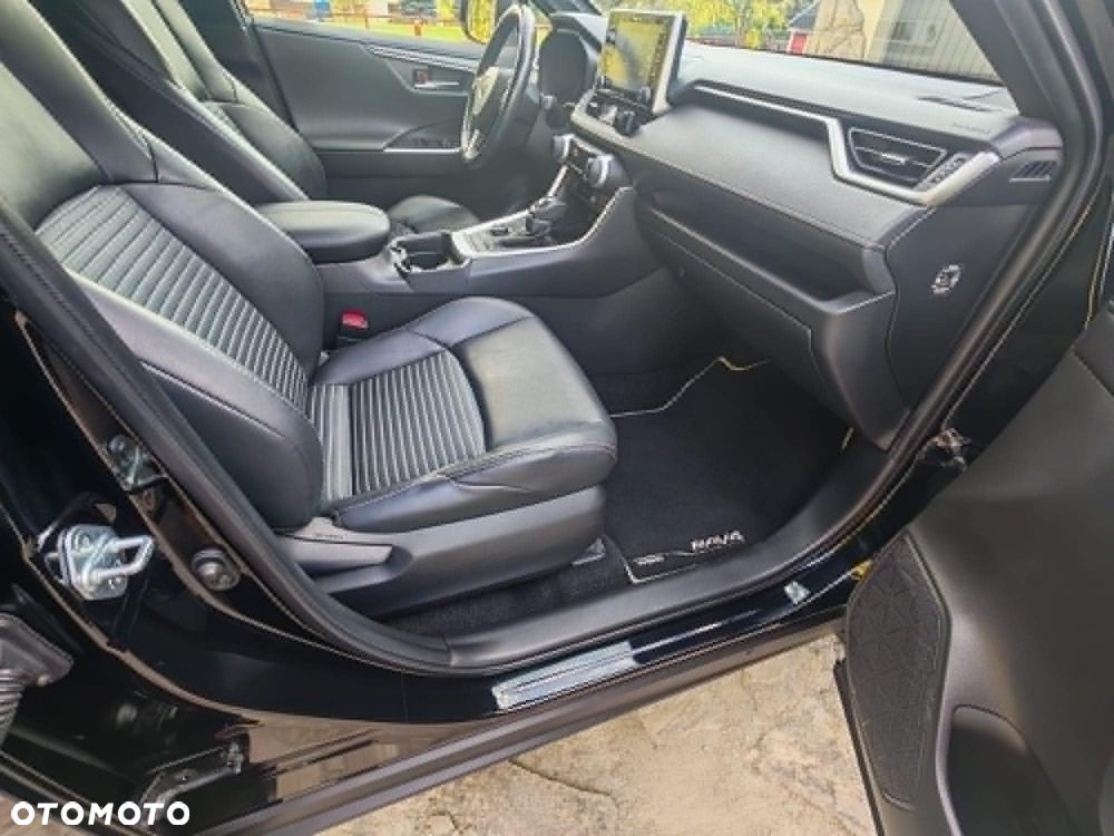 Toyota RAV4 - 13