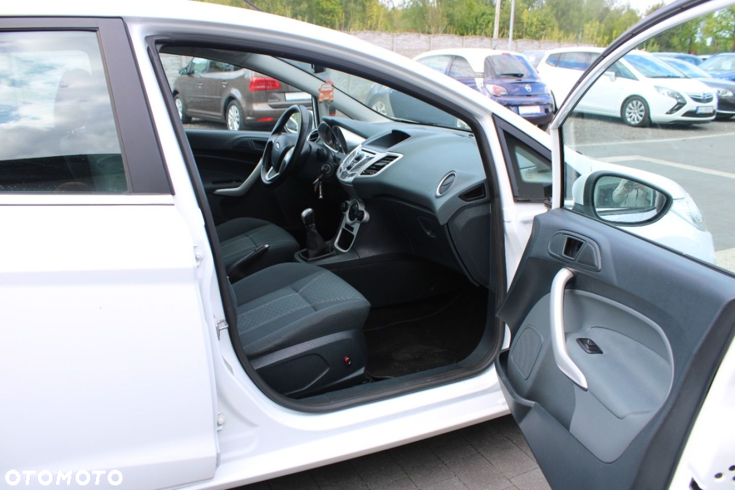 Ford Fiesta - 38