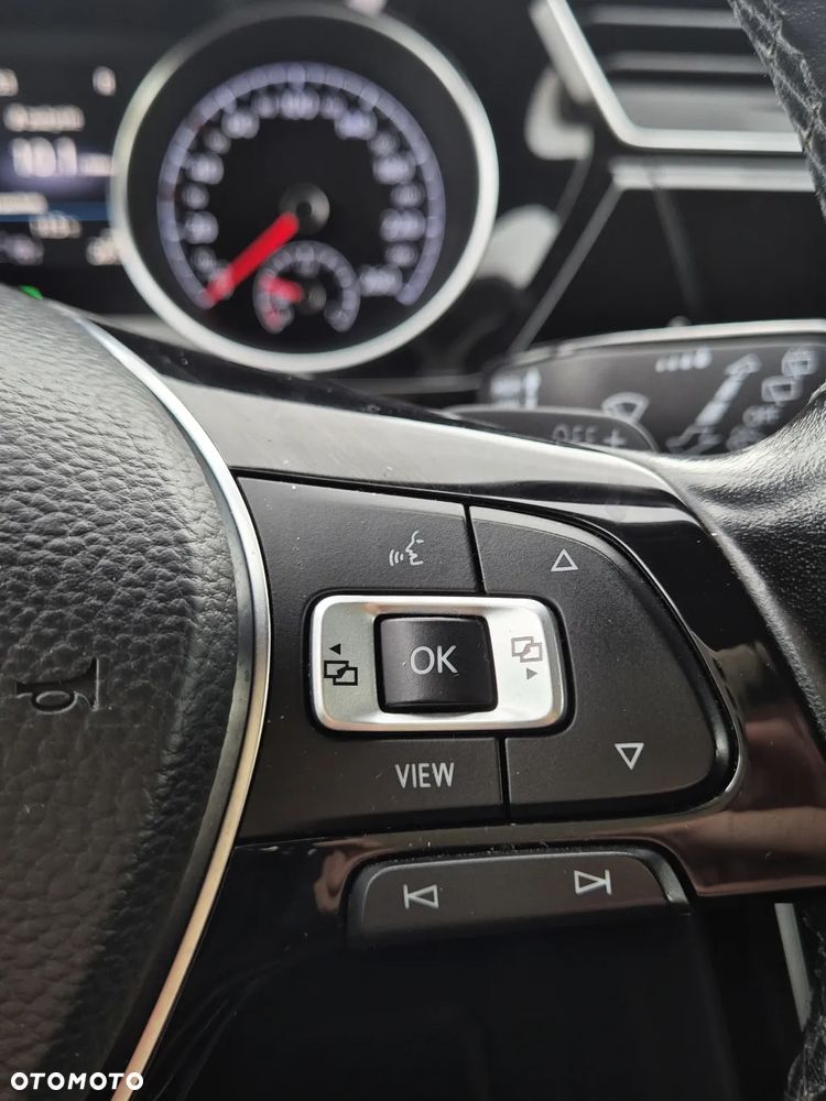 Volkswagen Touran 1.5 TSI ACT OPF DSG Highline - 19