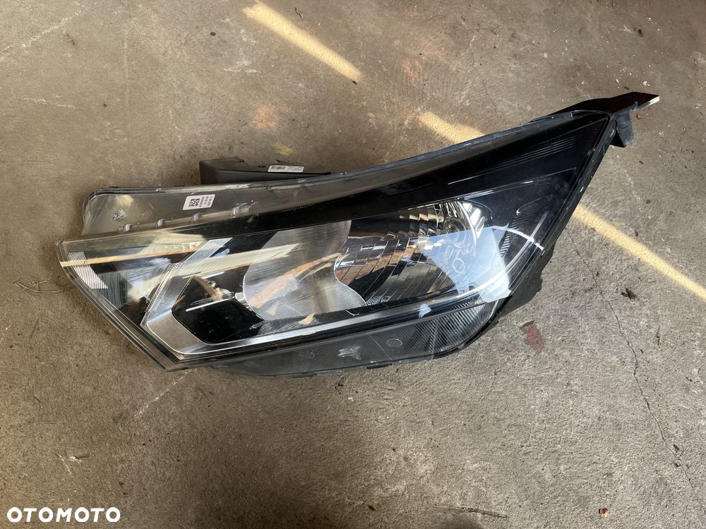 Lampa przednia lewa Hyundai I20 III - 1
