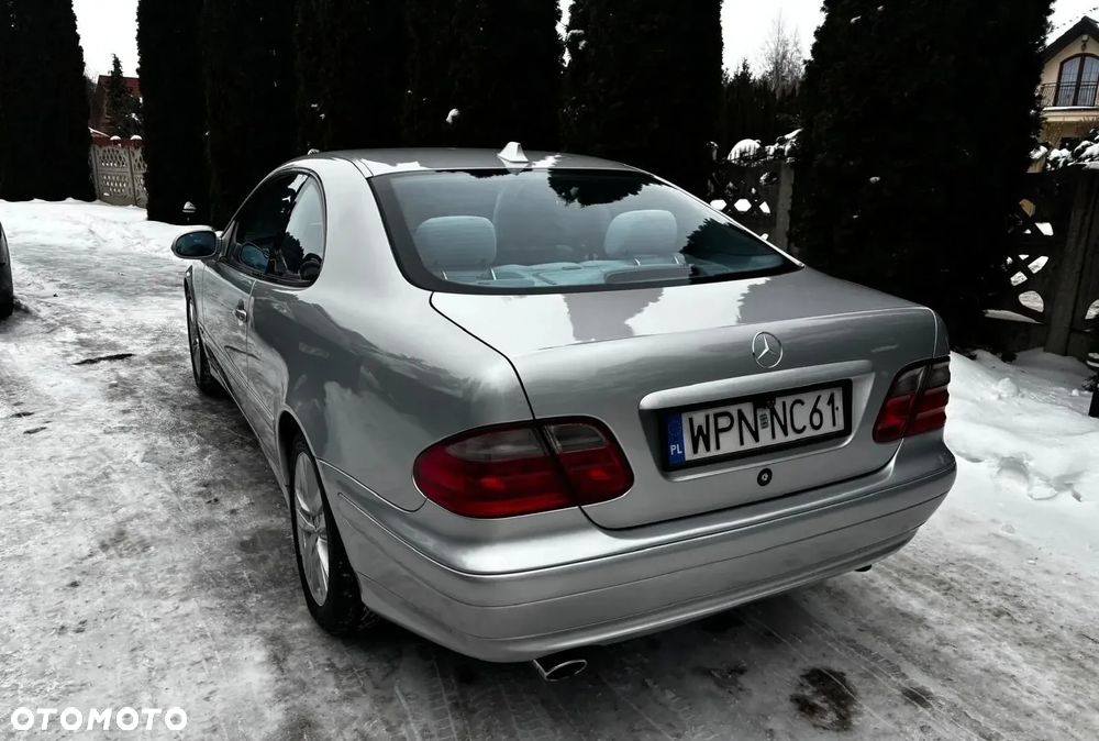 Mercedes-Benz CLK - 9