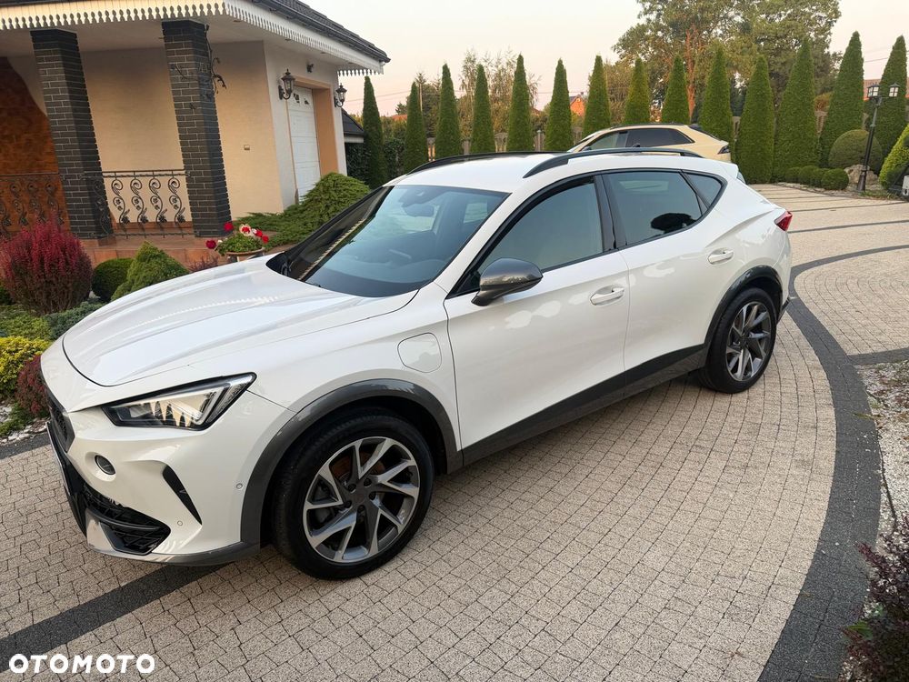 Cupra Formentor 1.4 e-Hybrid DSG Priority - 1