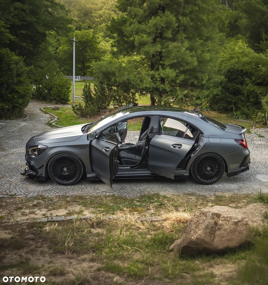 Mercedes-Benz CLA 180 7G-DCT AMG Line - 22