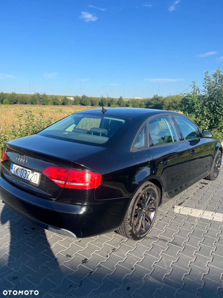 Audi A4 Limousine 2.0 TDI DPF Ambition - 4