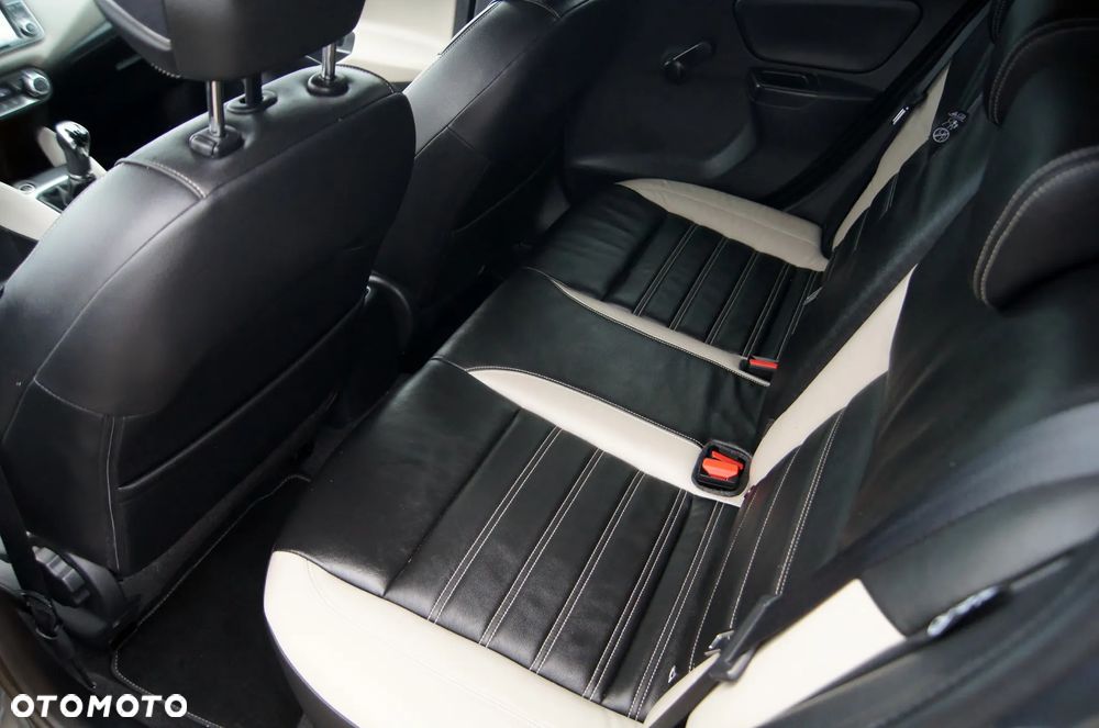 Nissan Micra 1.5 dCi Tekna - 17