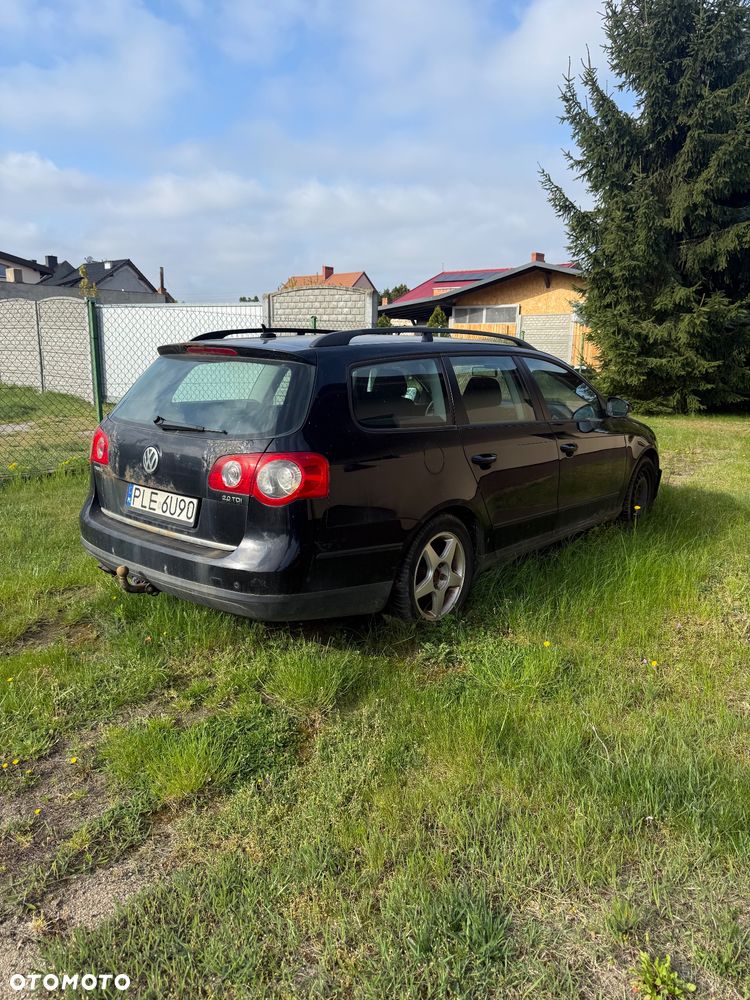 Volkswagen Passat 2.0 TDI Individual - 2