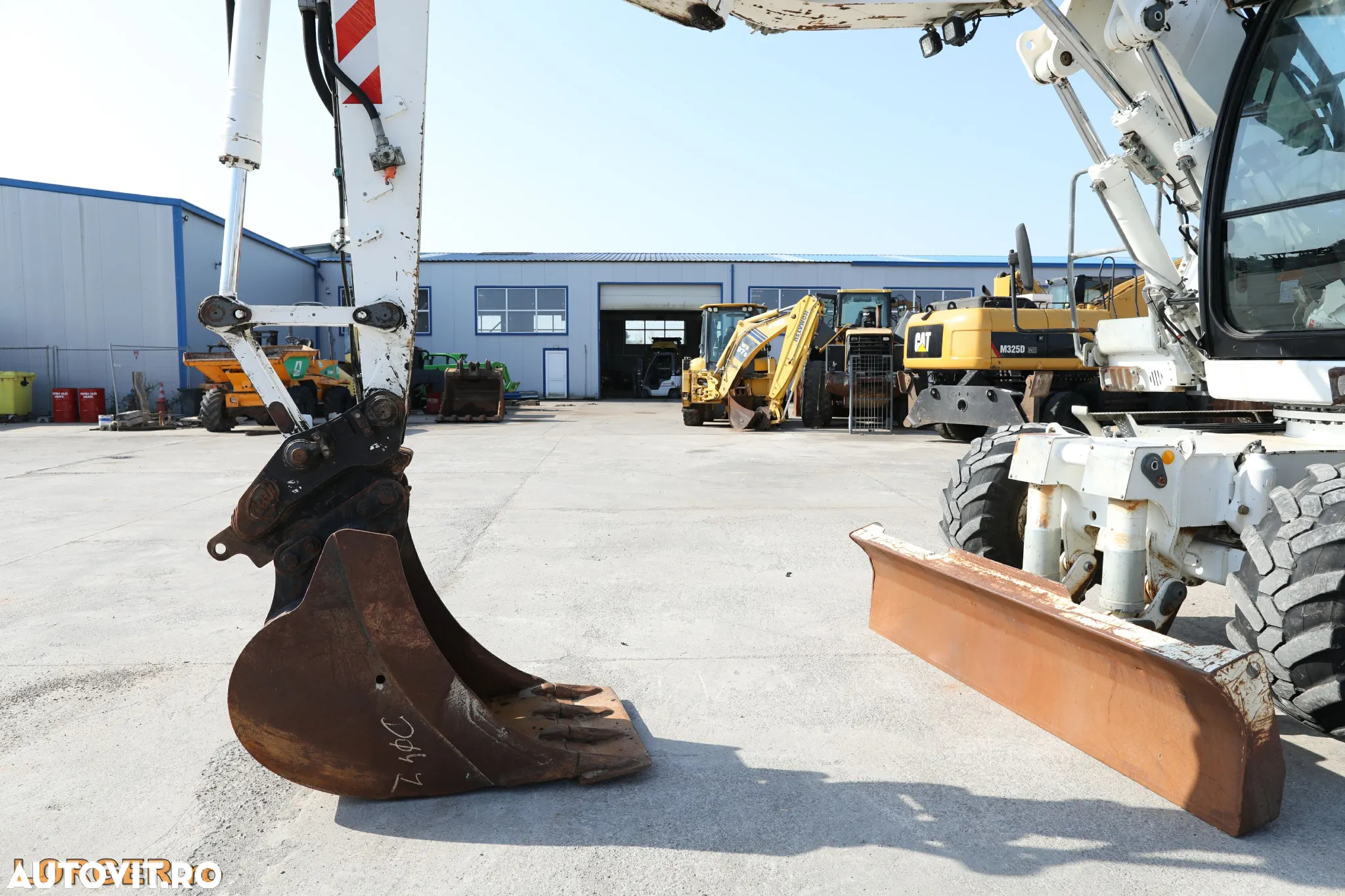 Liebherr A914 - 6