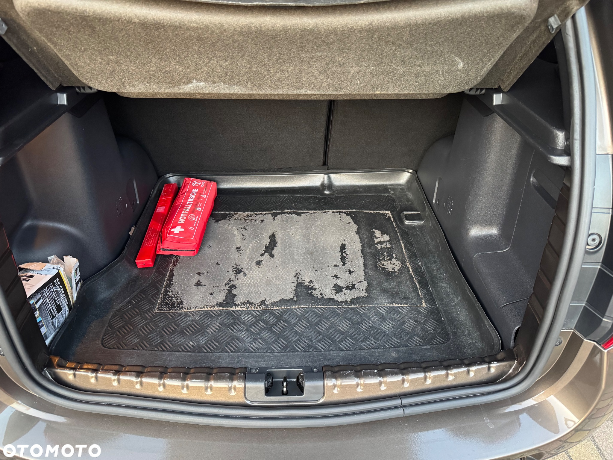 Dacia Duster 1.6 SCe Prestige - 17